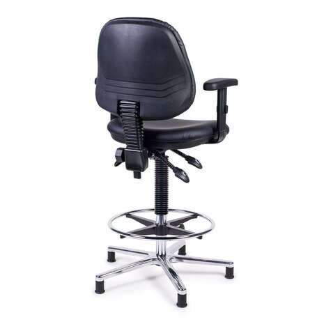 Stuurstoel Waal met aluminium voet en zwarte bekleding